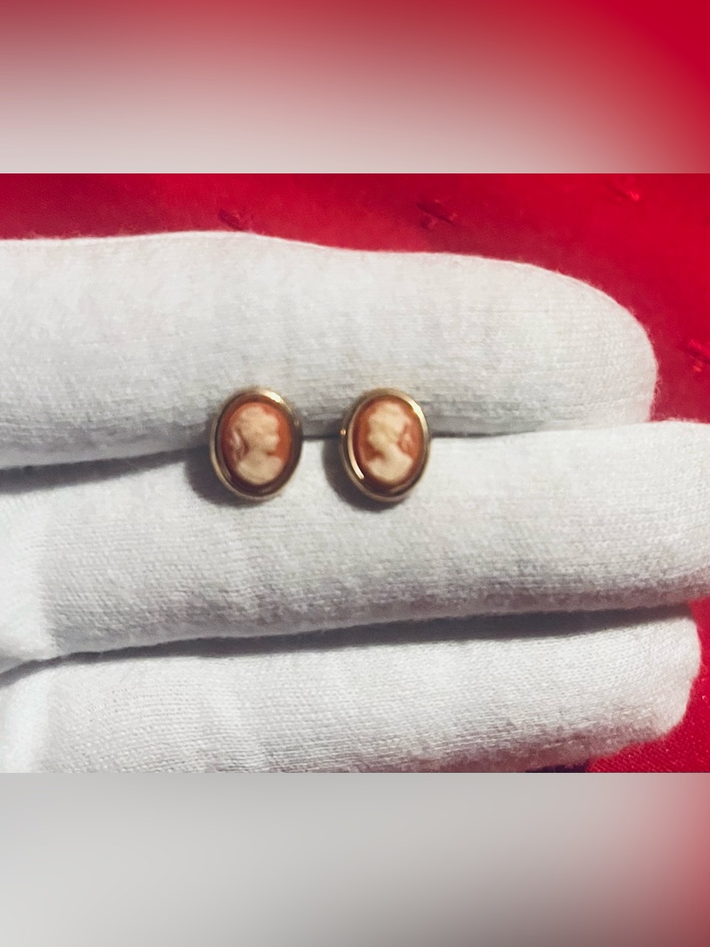 Vintage Gold Cameo Oval Stud Earrings in Peach and Gold
